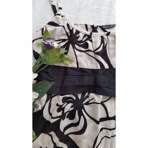 New York and Company Women's Size 8 Spaghetti Strap Black and Beige Top